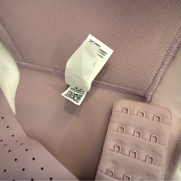 NWOT Under Armour RUSH High Sports Bra - Picture 5 of 5